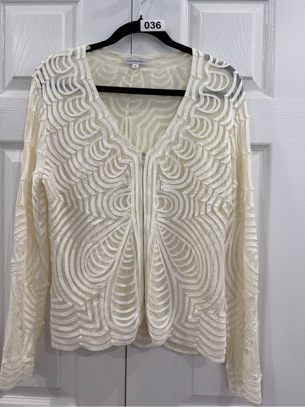 Elegant Textured Cream Zip-Front Blouse with Sculpted Pattern